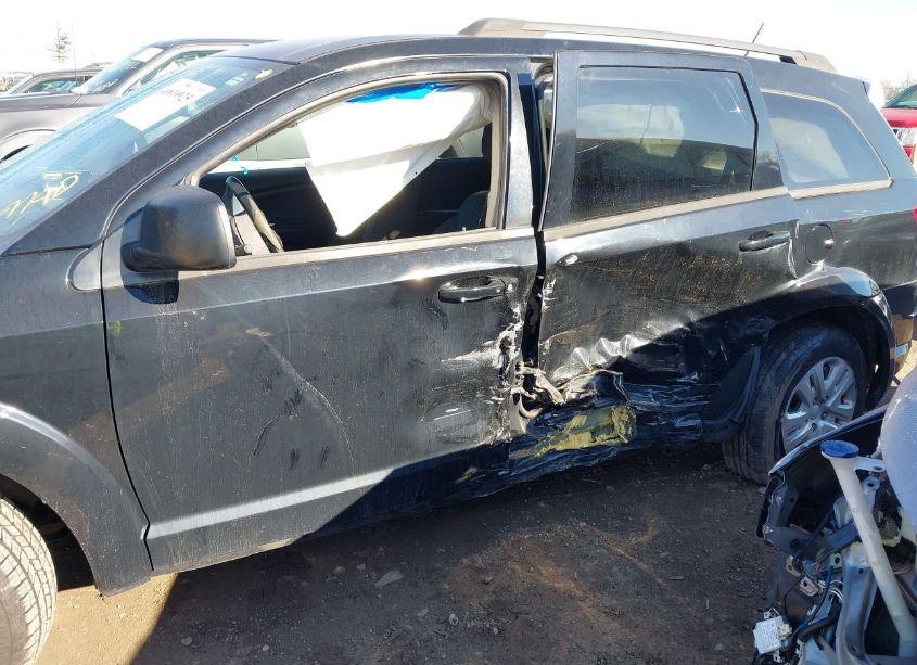 Photo 6 of 2017 Dodge Journey SE (VIN 3C4PDCAB5HT695501)