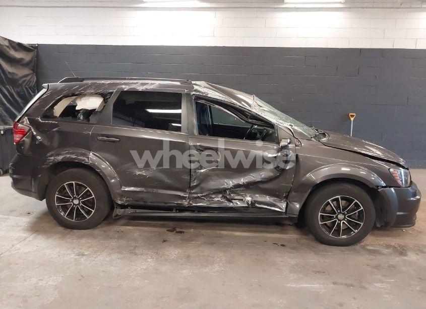 Photo 6 of 2017 Dodge Journey SE (VIN 3C4PDCAB5HT706531)