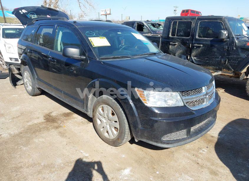 2017 Dodge Journey SE (VIN 3C4PDCAB5HT707307) main photo