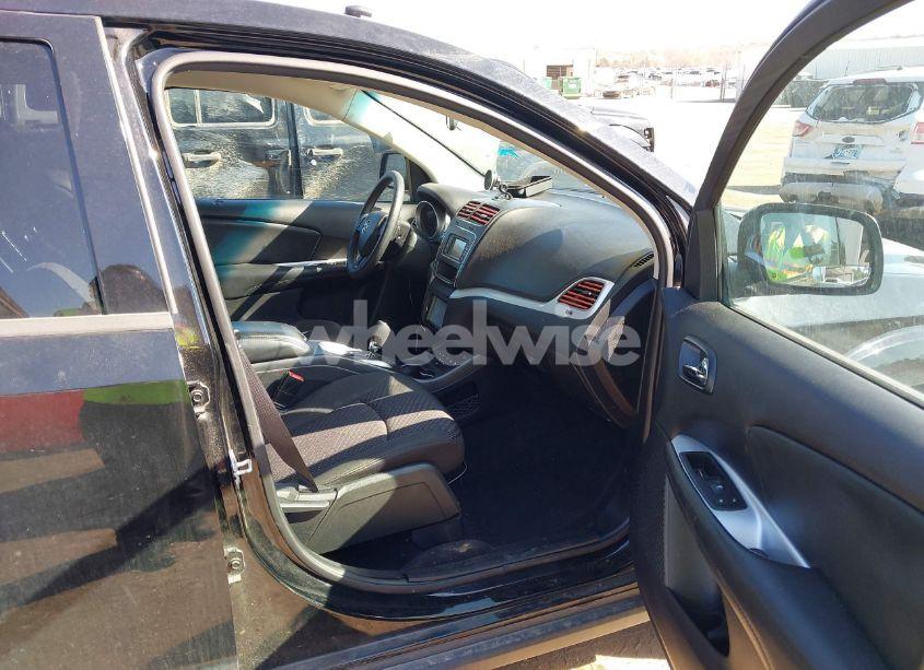 Photo 5 of 2017 Dodge Journey SE (VIN 3C4PDCAB5HT707307)