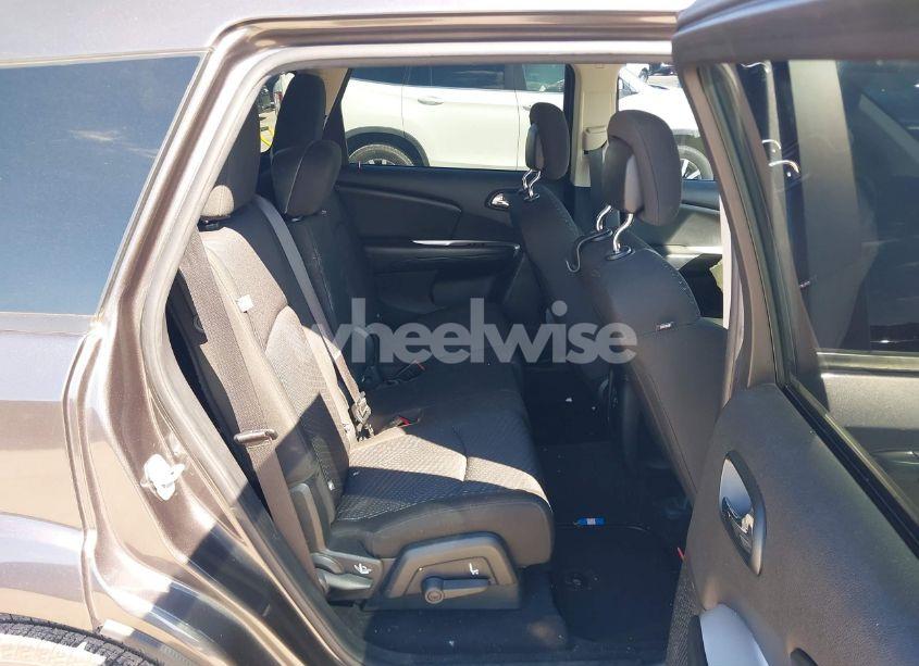 Photo 8 of 2018 Dodge Journey SE (VIN 3C4PDCAB5JT196462)