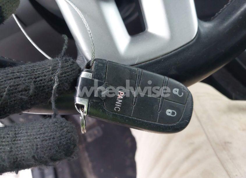 Photo 11 of 2018 Dodge Journey SE (VIN 3C4PDCAB5JT243327)