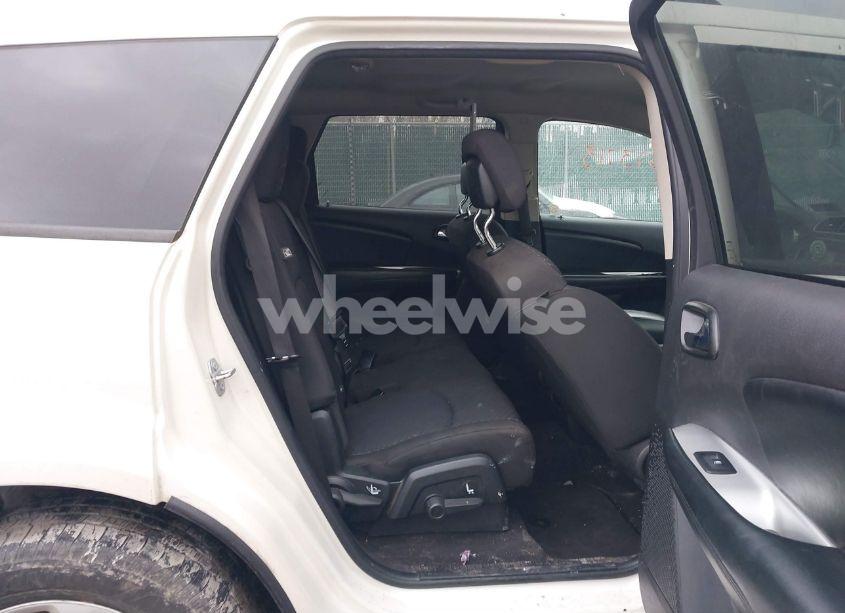 Photo 8 of 2018 Dodge Journey SE (VIN 3C4PDCAB5JT243327)