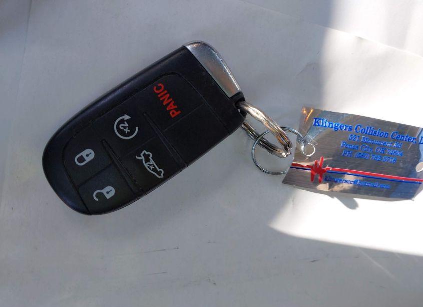 Photo 11 of 2018 Dodge Journey SE (VIN 3C4PDCAB5JT302182)