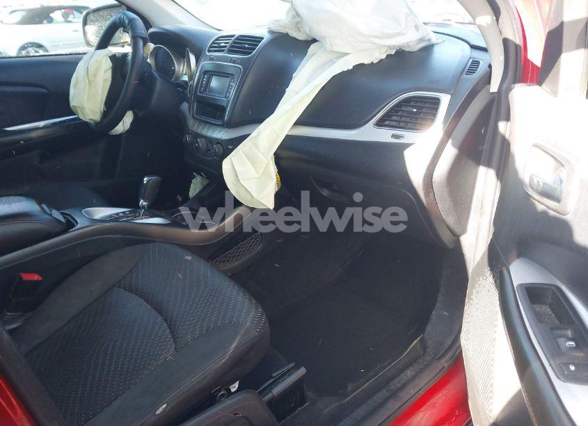 Photo 5 of 2018 Dodge Journey SE (VIN 3C4PDCAB5JT302473)