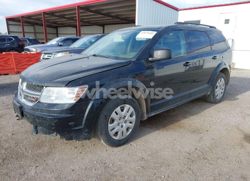Photo 2 of 2018 Dodge Journey SE (VIN 3C4PDCAB5JT344562)