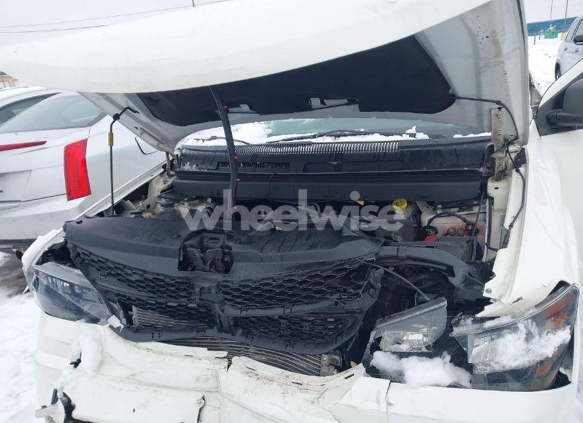 Photo 10 of 2018 Dodge Journey SE (VIN 3C4PDCAB5JT385130)