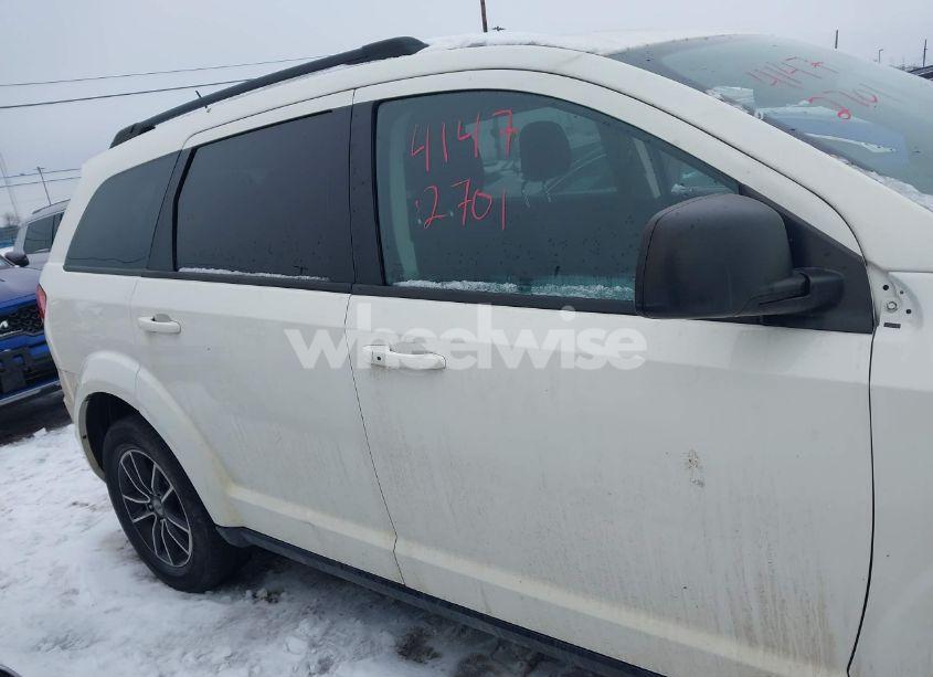 Photo 13 of 2018 Dodge Journey SE (VIN 3C4PDCAB5JT385130)