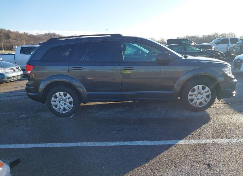 Photo 12 of 2018 Dodge Journey SE (VIN 3C4PDCAB5JT427084)