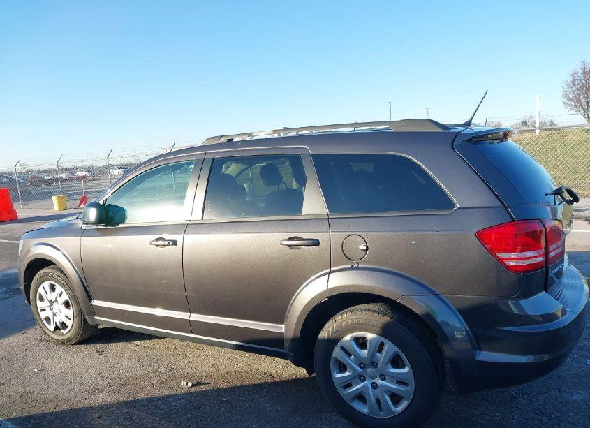 Photo 13 of 2018 Dodge Journey SE (VIN 3C4PDCAB5JT427084)