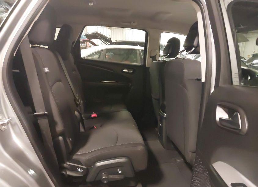 Photo 8 of 2018 Dodge Journey SE (VIN 3C4PDCAB5JT444144)
