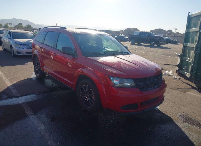 2018 Dodge Journey SE (VIN 3C4PDCAB5JT497863) main photo