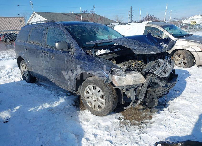 2018 Dodge Journey SE (VIN 3C4PDCAB5JT510207) main photo