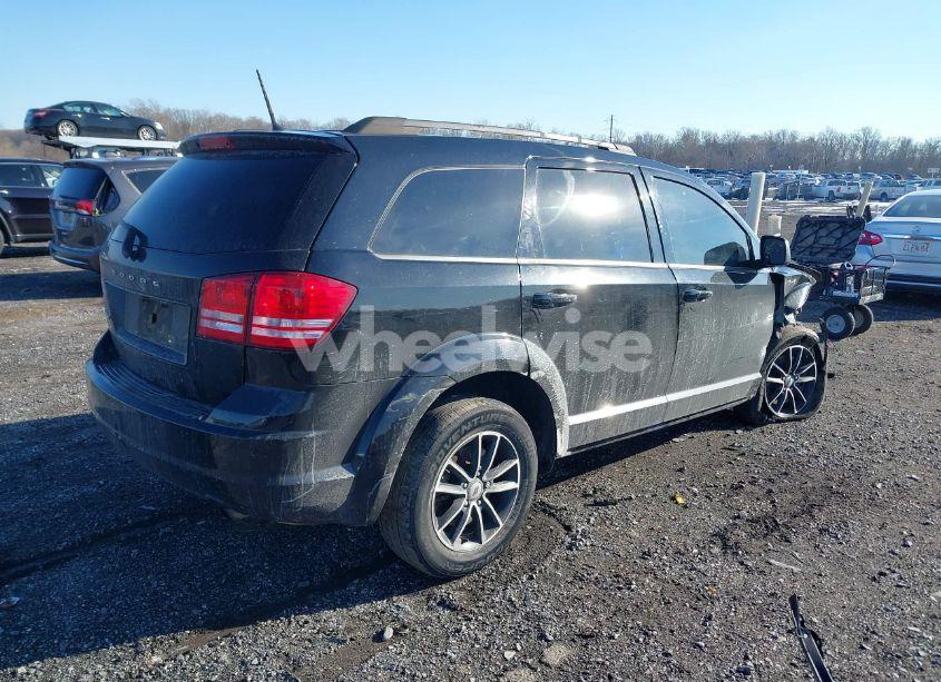 Photo 4 of 2018 Dodge Journey SE (VIN 3C4PDCAB5JT535902)