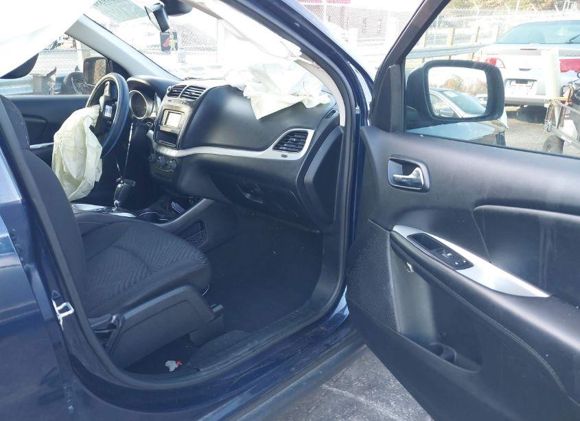 Photo 5 of 2019 Dodge Journey SE VALUE PACKAGE (VIN 3C4PDCAB5KT858199)