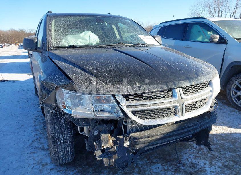 2020 Dodge Journey SE VALUE (VIN 3C4PDCAB5LT238115) main photo