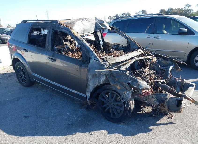 2020 Dodge Journey SE VALUE (VIN 3C4PDCAB5LT271793) main photo