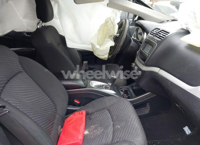 Photo 5 of 2020 Dodge Journey SE VALUE (VIN 3C4PDCAB5LT280834)