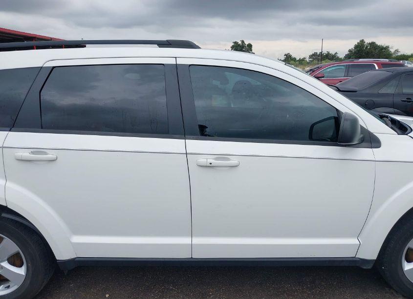 Photo 14 of 2016 Dodge Journey SE (VIN 3C4PDCAB6GT101366)