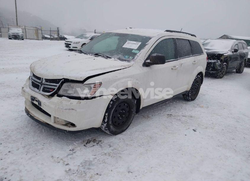 Photo 2 of 2016 Dodge Journey SE (VIN 3C4PDCAB6GT147389)