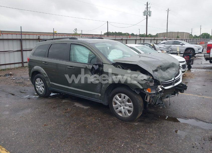 2016 Dodge Journey SE (VIN 3C4PDCAB6GT168940) main photo