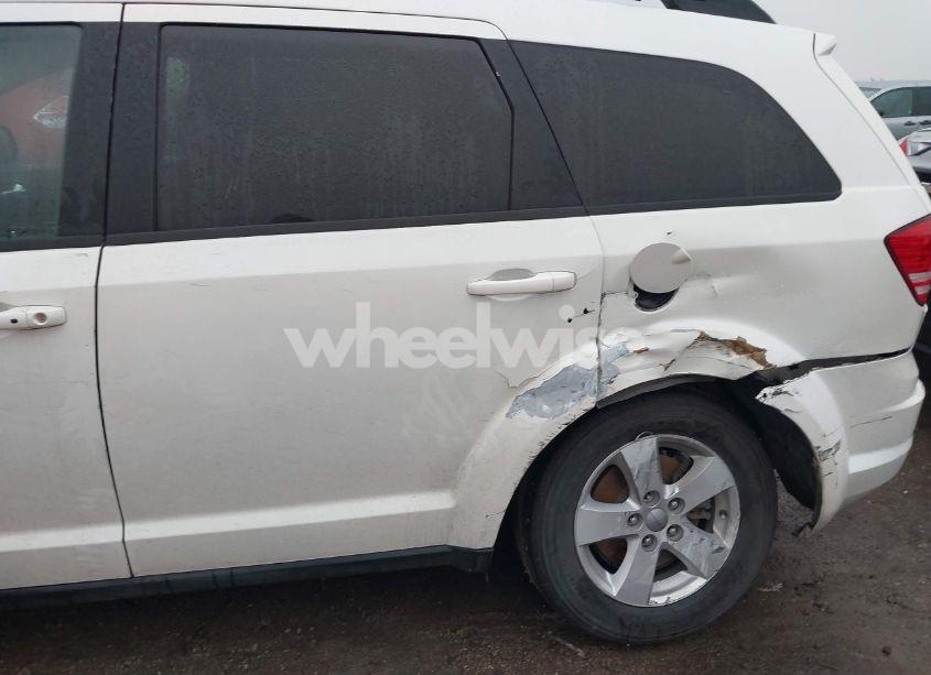 Photo 6 of 2016 Dodge Journey SE (VIN 3C4PDCAB6GT250263)