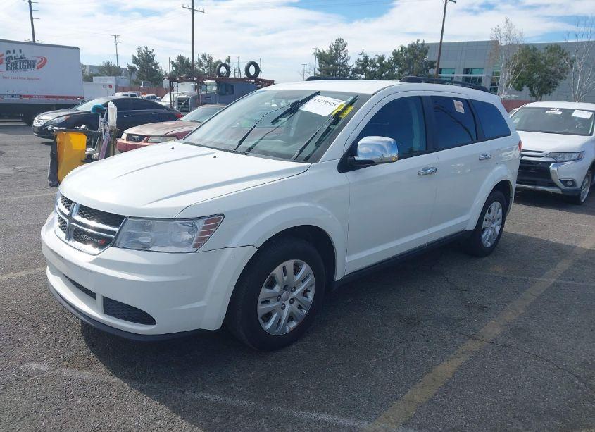 Photo 2 of 2017 Dodge Journey SE (VIN 3C4PDCAB6HT520125)