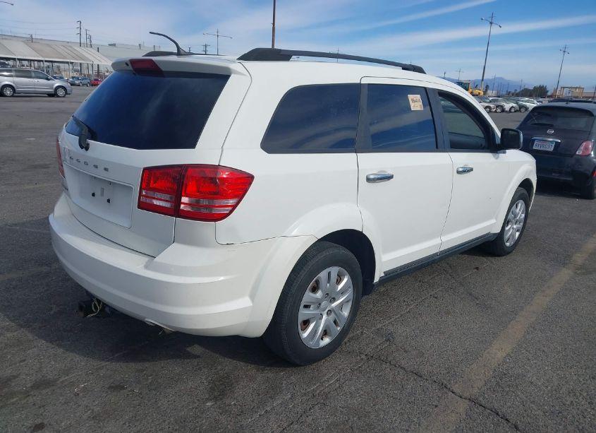 Photo 4 of 2017 Dodge Journey SE (VIN 3C4PDCAB6HT520125)