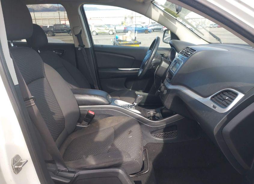 Photo 5 of 2017 Dodge Journey SE (VIN 3C4PDCAB6HT520125)