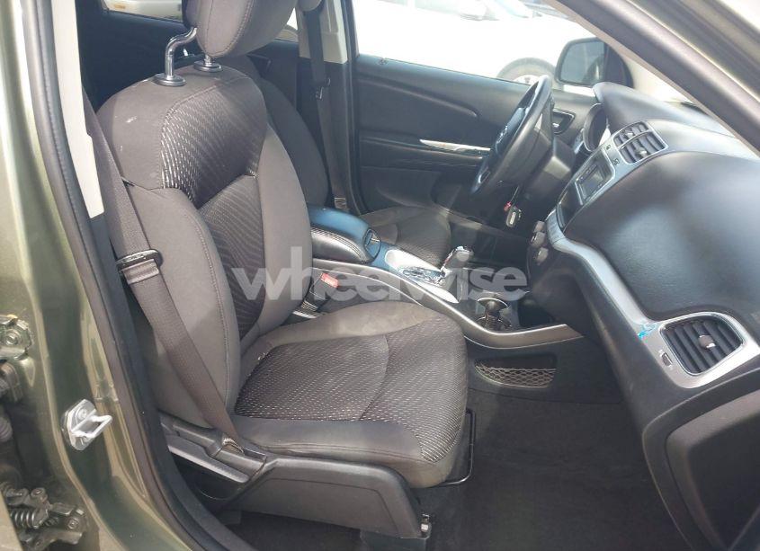 Photo 5 of 2017 Dodge Journey SE (VIN 3C4PDCAB6HT545185)