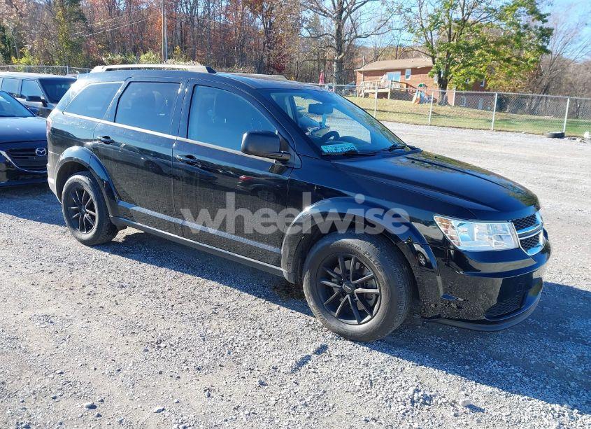 2017 Dodge Journey SE (VIN 3C4PDCAB6HT558793) main photo