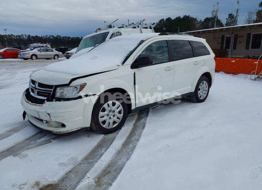 Photo 2 of 2017 Dodge Journey SE (VIN 3C4PDCAB6HT562875)