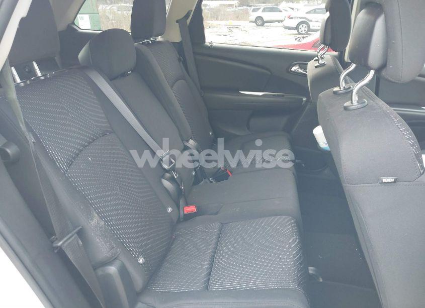 Photo 8 of 2017 Dodge Journey SE (VIN 3C4PDCAB6HT562875)