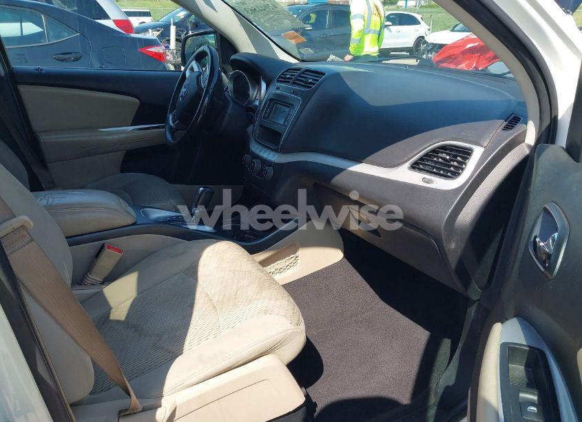 Photo 5 of 2017 Dodge Journey SE (VIN 3C4PDCAB6HT608298)