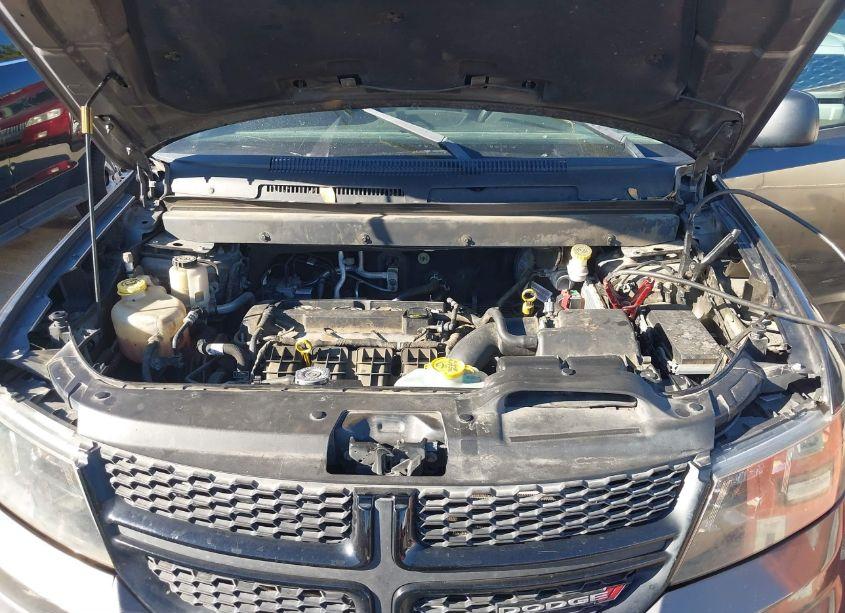 Photo 10 of 2017 Dodge Journey SE (VIN 3C4PDCAB6HT637266)