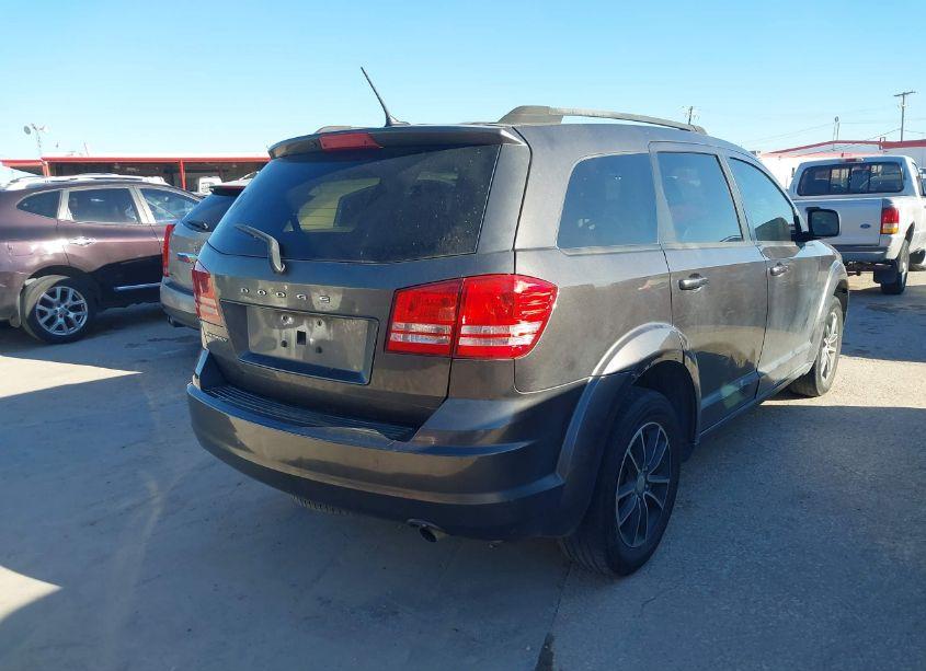 Photo 4 of 2017 Dodge Journey SE (VIN 3C4PDCAB6HT637266)