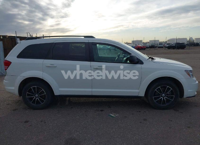 Photo 13 of 2017 Dodge Journey SE (VIN 3C4PDCAB6HT670624)