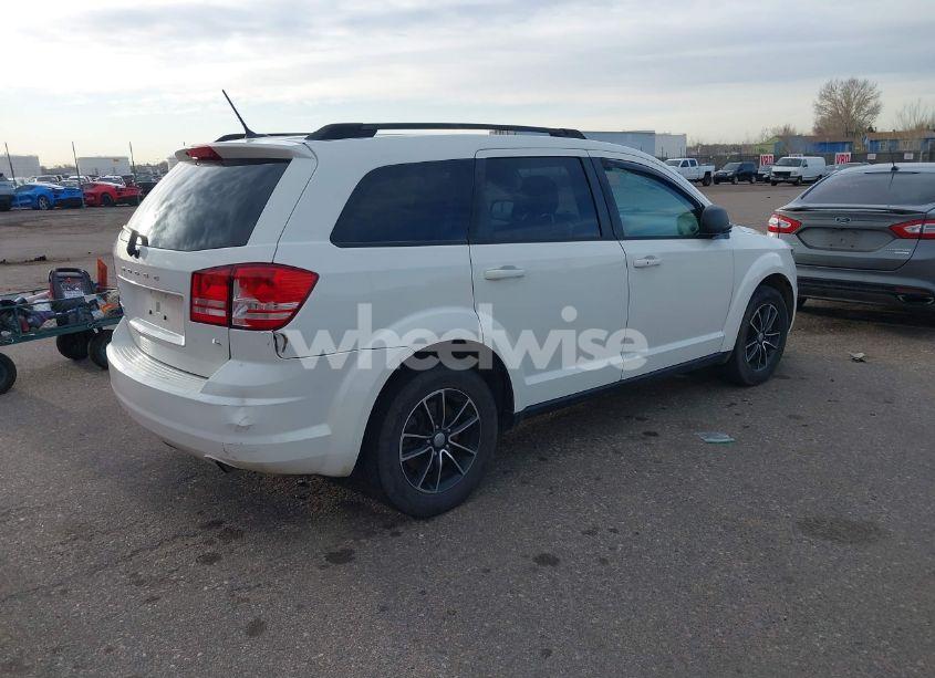Photo 4 of 2017 Dodge Journey SE (VIN 3C4PDCAB6HT670624)