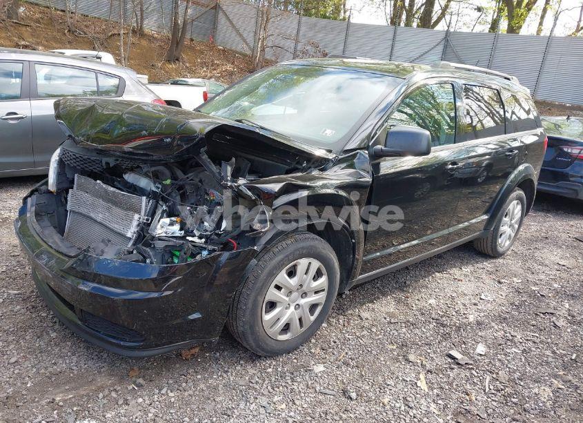 Photo 2 of 2017 Dodge Journey SE (VIN 3C4PDCAB6HT697631)