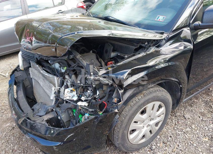 Photo 6 of 2017 Dodge Journey SE (VIN 3C4PDCAB6HT697631)