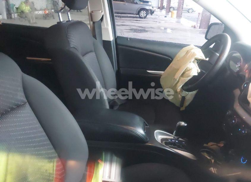 Photo 5 of 2017 Dodge Journey SE (VIN 3C4PDCAB6HT708434)