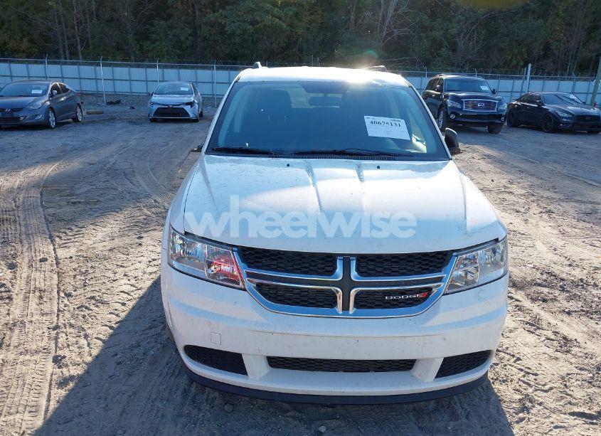 Photo 12 of 2018 Dodge Journey SE (VIN 3C4PDCAB6JT184062)