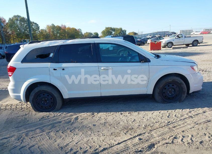 Photo 13 of 2018 Dodge Journey SE (VIN 3C4PDCAB6JT184062)