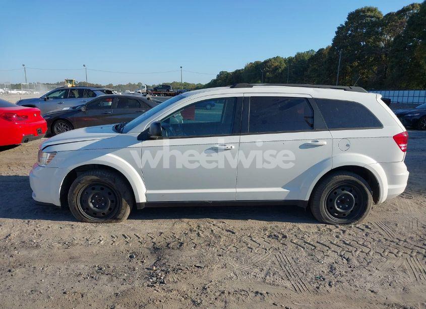 Photo 14 of 2018 Dodge Journey SE (VIN 3C4PDCAB6JT184062)
