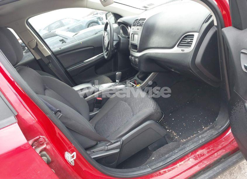 Photo 5 of 2018 Dodge Journey SE (VIN 3C4PDCAB6JT184451)