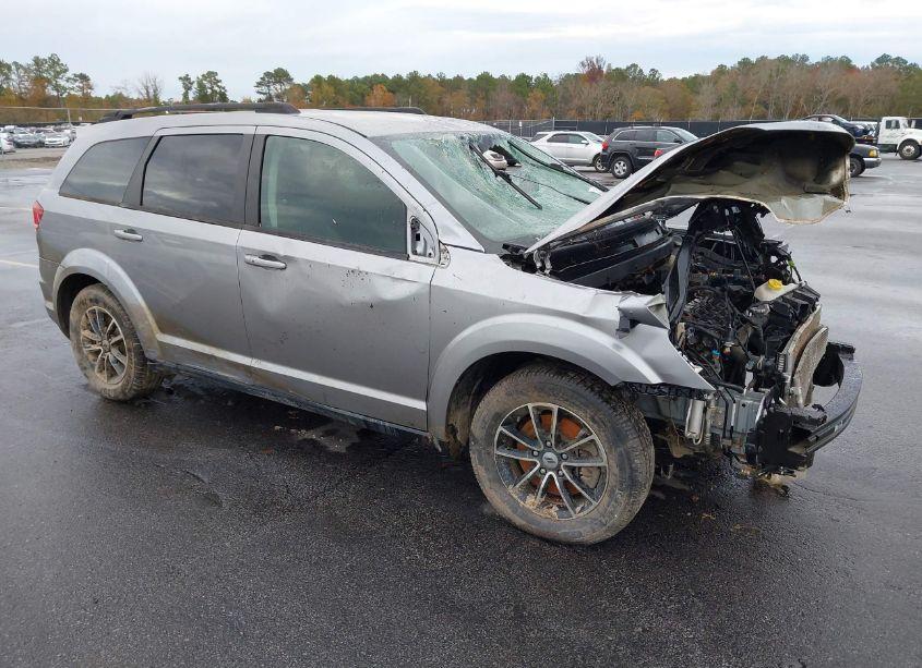 2018 Dodge Journey SE (VIN 3C4PDCAB6JT209154) main photo
