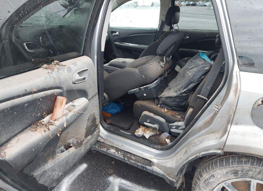 Photo 8 of 2018 Dodge Journey SE (VIN 3C4PDCAB6JT209154)