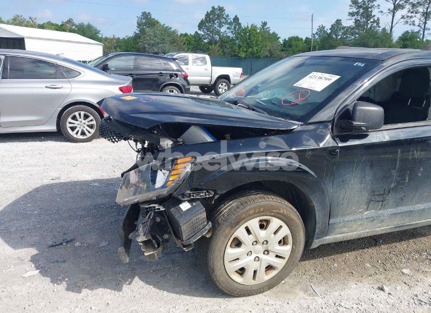 Photo 6 of 2018 Dodge Journey SE (VIN 3C4PDCAB6JT253686)