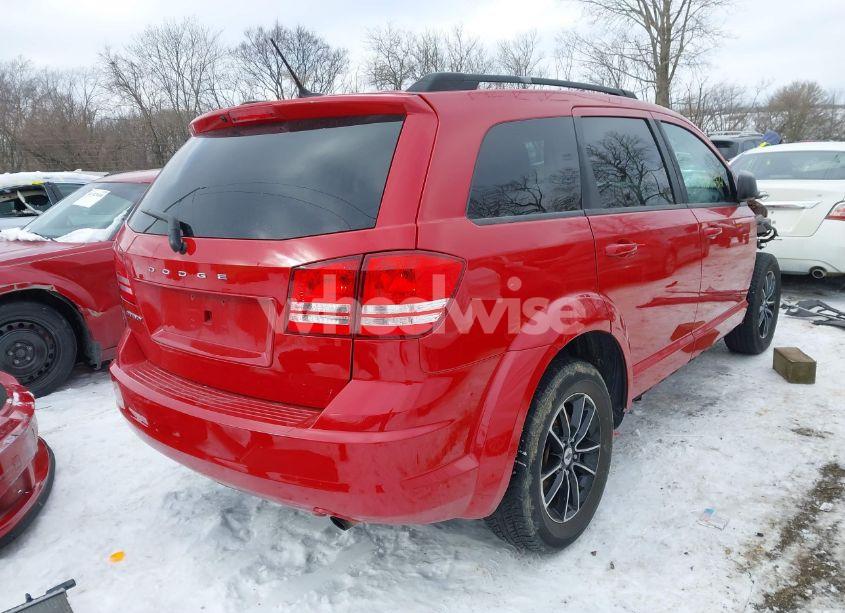 Photo 4 of 2018 Dodge Journey SE (VIN 3C4PDCAB6JT310002)