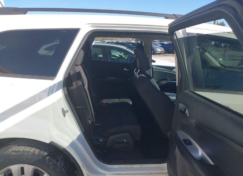 Photo 8 of 2018 Dodge Journey SE (VIN 3C4PDCAB6JT310422)